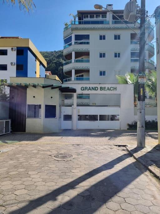 Apartamento Grand Beach - Praia Grande - 100M Da Praia - Amplo Ubatuba Exterior photo
